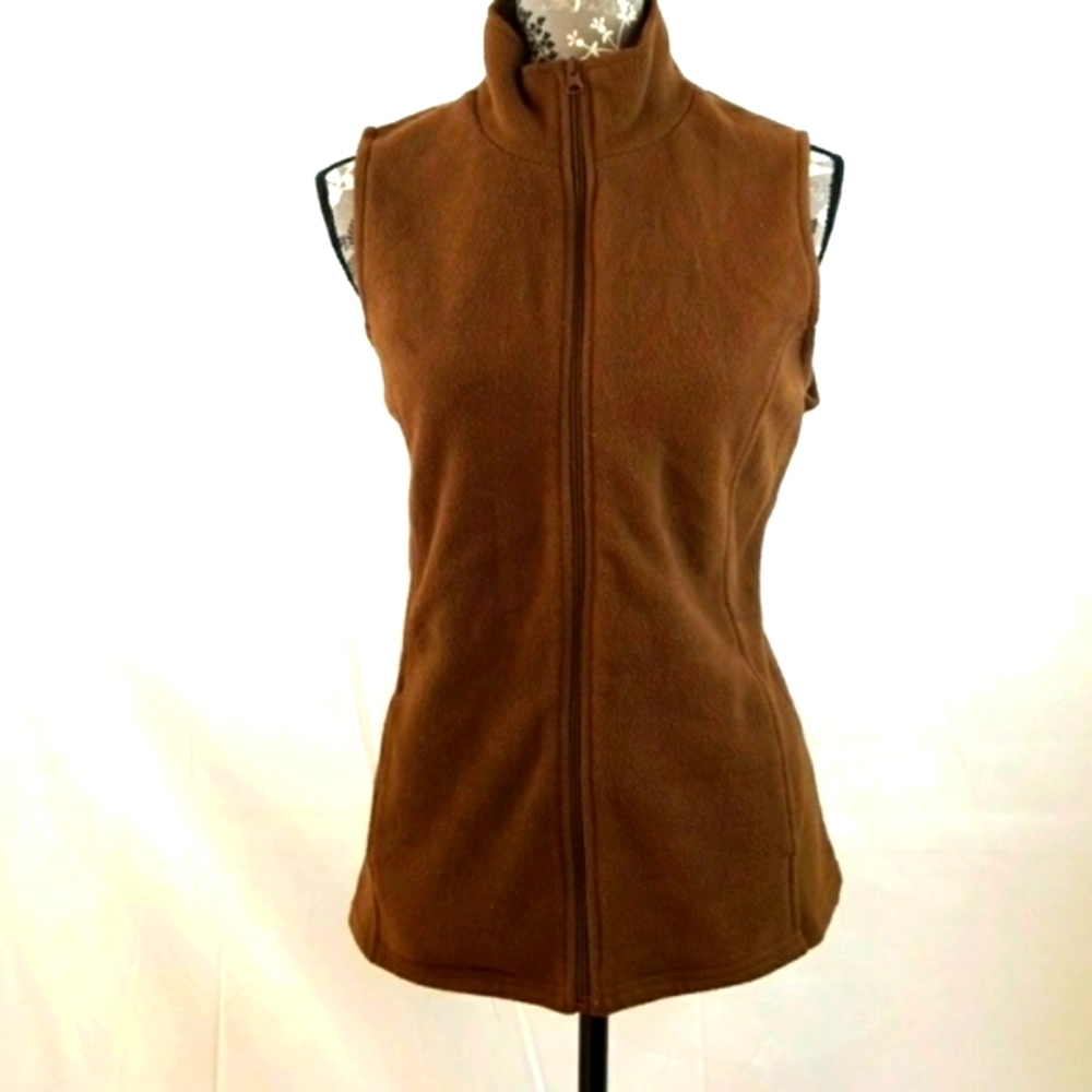 ONE STEP UP FLEECE VEST